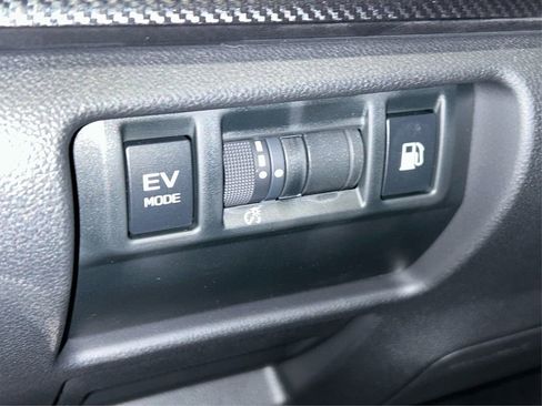 New 2026 Subaru Crosstrek 2.5i Limited w/ Crosstrek Mirror Package image 38