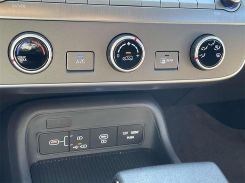 New 2026 Hyundai Kona SE image 35