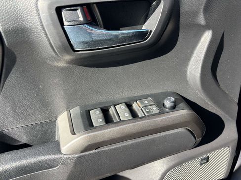 Used 2023 Toyota Tacoma Limited image 16