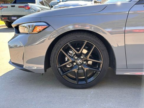 Used 2025 Honda Civic Sport image 7