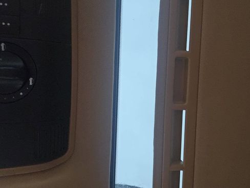 Used 2008 Porsche Cayenne Tiptronic AWD 4dr SUV image 15