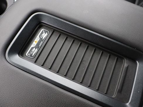 Used 2017 GMC Sierra 1500 SLT w/ SLT Premium Package image 27