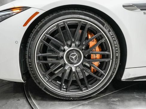 New 2025 Mercedes-Benz SL 63 AMG S e Performance 4MATIC image 11