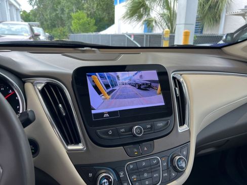 Used 2024 Chevrolet Malibu LT image 17