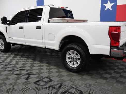 Used 2022 Ford F250 XLT AWD/4WD image 5