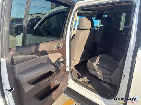 Used 2018 GMC Yukon XL Denali w/ Open Road Package image 12