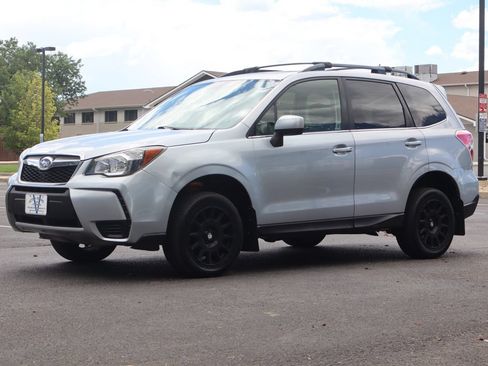 Used 2015 Subaru Forester 2.0XT Premium AWD/4WD image 11