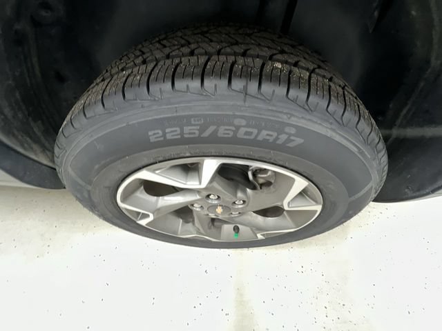 Used 2025 Chevrolet Trax LT FWD image 31