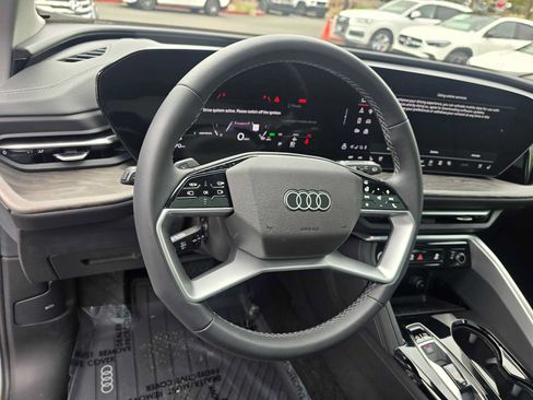 Used 2025 Audi Q5 Premium Plus w/ Premium Plus AWD/4WD image 25