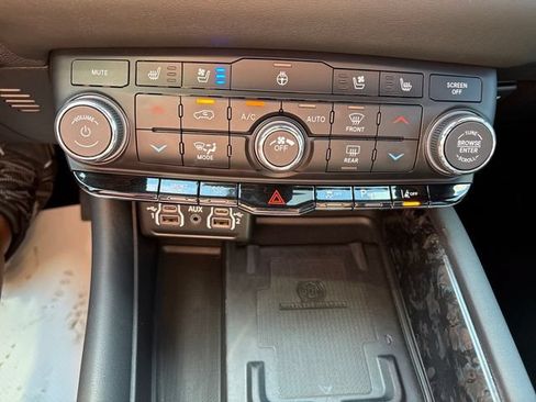 Used 2024 Dodge Durango R/T AWD/4WD image 18