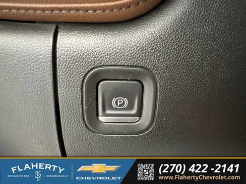 Used 2023 Chevrolet Silverado 2500 High Country w/ Z71 Off-Road Package AWD/4WD image 27