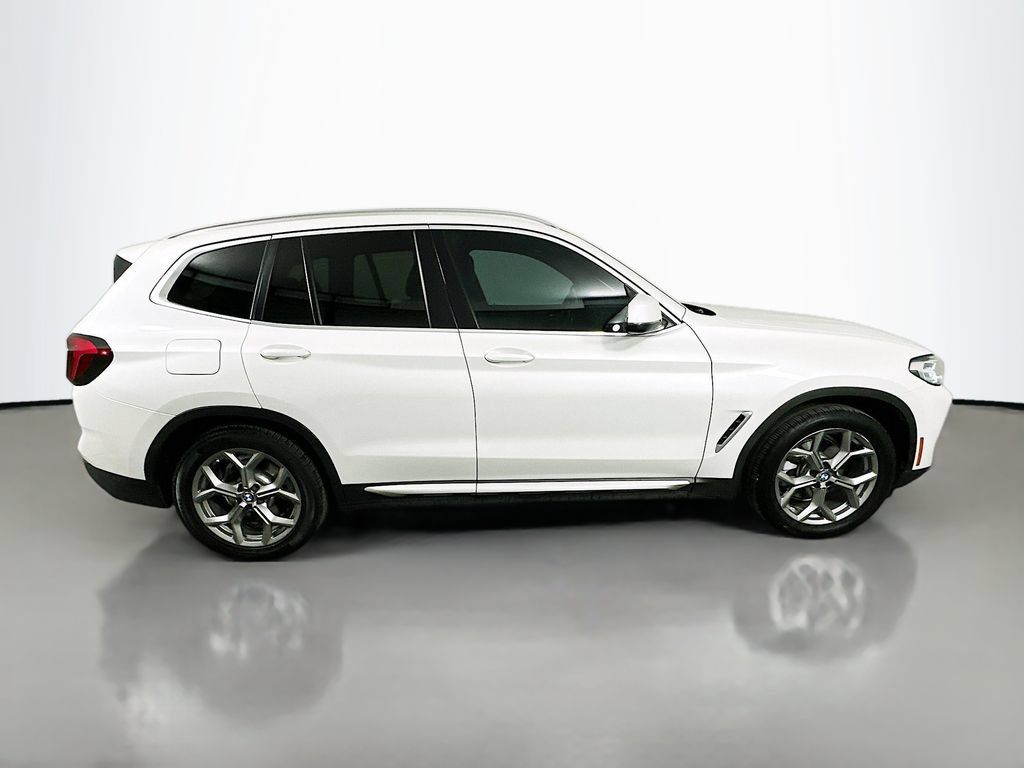 Used 2024 BMW X3 sDrive30i RWD image 4