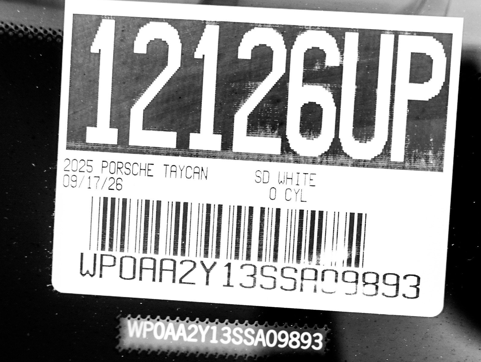 Certified 2025 Porsche Taycan w/ Premium Package RWD image 30