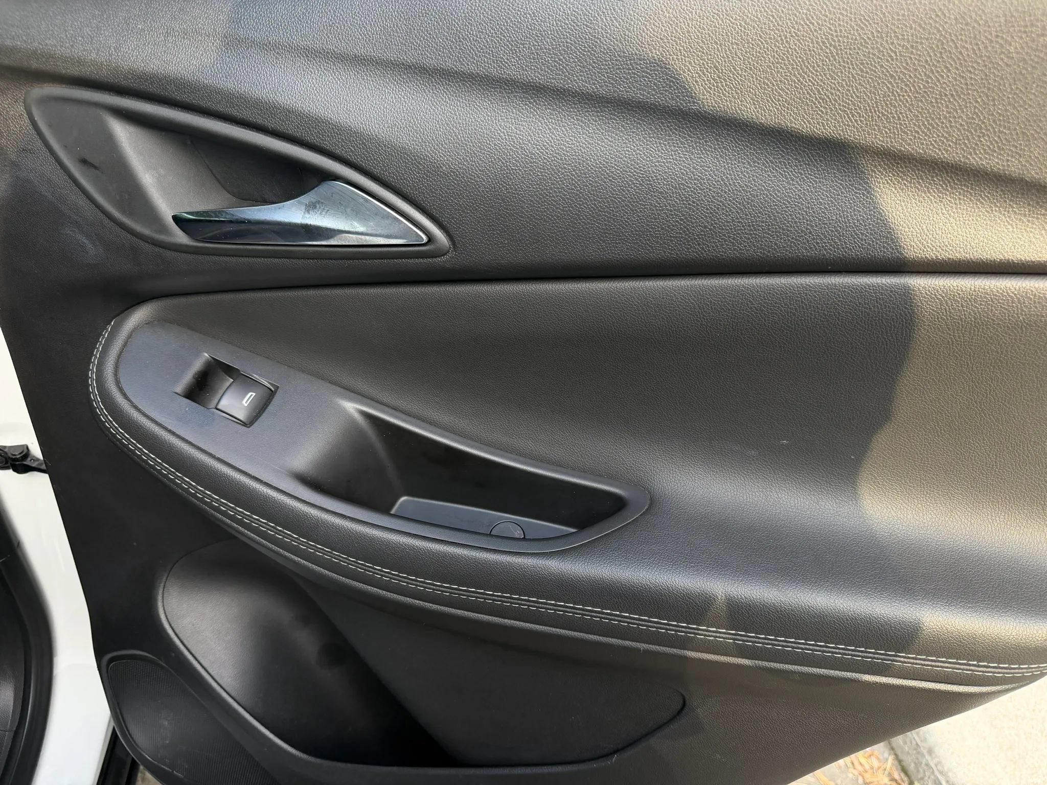Used 2023 Buick Encore GX Select w/ Safety Package II FWD image 10