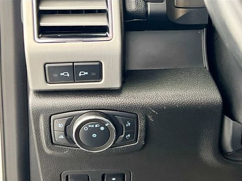 Used 2021 Ford F350 Platinum image 18