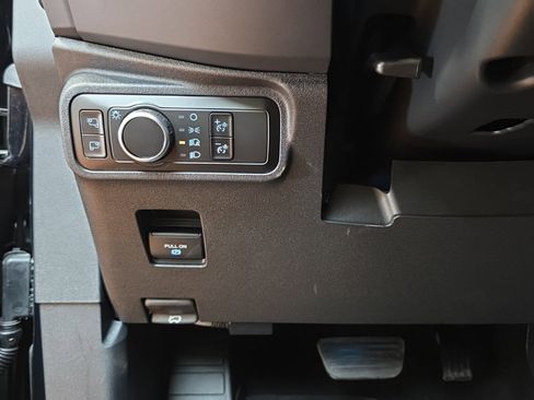 New 2025 Ford Bronco Badlands image 33