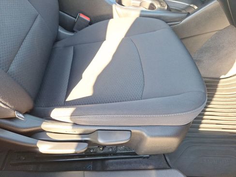 Used 2017 Chevrolet Malibu LT image 36