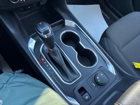 Used 2018 Chevrolet Traverse LT image 38