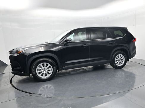 Used 2024 Toyota Grand Highlander AWD image 4