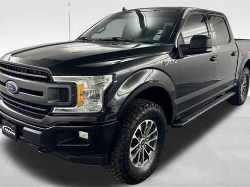 Used 2019 Ford F150 XLT w/ Equipment Group 302A Luxury AWD/4WD image 4