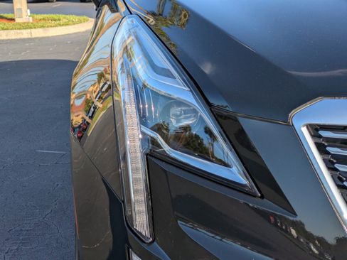 Certified 2023 Cadillac XT5 Premium Luxury w/ LPO, Floor Liner Package image 9