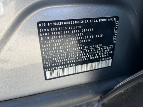 Used 2026 Volkswagen Tiguan SE AWD/4WD image 31