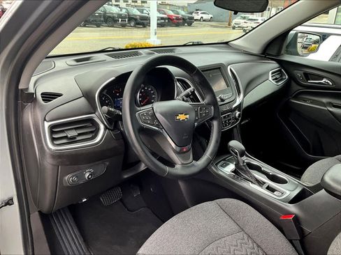 Used 2024 Chevrolet Equinox LT image 8