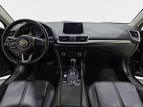 Used 2018 MAZDA MAZDA3 Touring FWD image 10