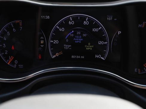 Used 2019 Jeep Grand Cherokee Altitude AWD/4WD image 28