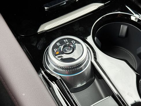 New 2025 Ford Explorer Platinum image 19