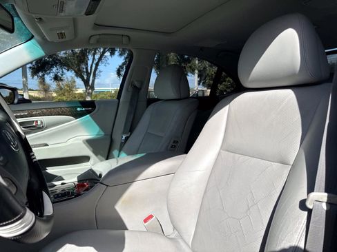 Used 2011 Lexus LS 460 image 11