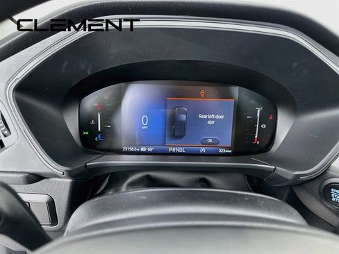 Used 2025 Ford Escape Active AWD/4WD image 18