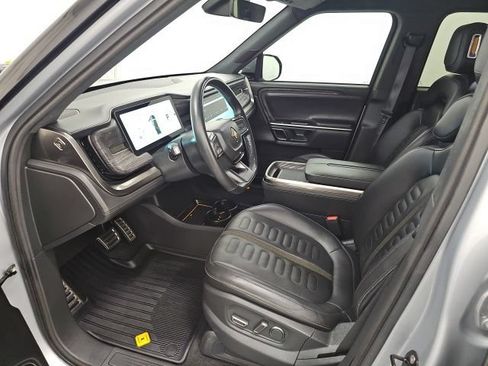 Used 2023 Rivian R1T Adventure AWD/4WD image 14
