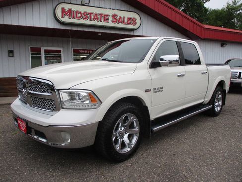 Used 2016 RAM 1500 Laramie w/ Convenience Group AWD/4WD image 2