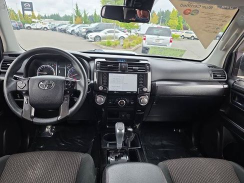 Used 2021 Toyota 4Runner TRD Off-Road AWD/4WD image 6