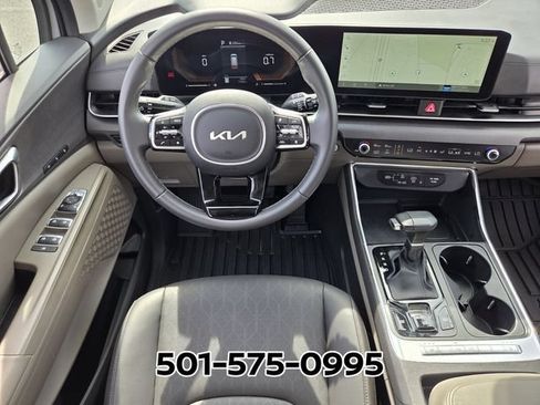 Used 2026 Kia Carnival EX FWD image 15