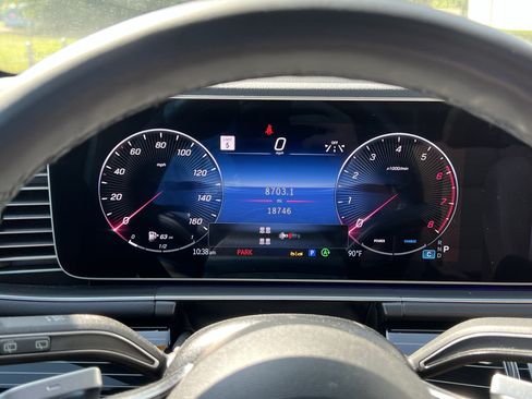 Certified 2025 Mercedes-Benz GLS 450 4MATIC image 21