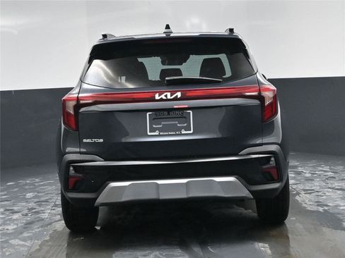 New 2026 Kia Seltos EX image 21