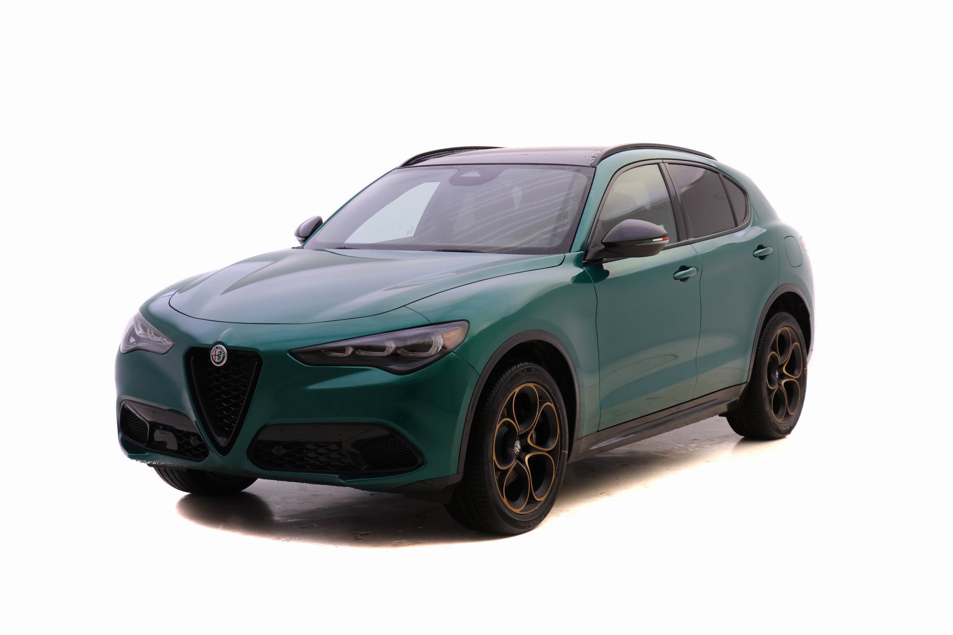 New 2025 Alfa Romeo Stelvio Sprint w/ Convenience Pack AWD/4WD image 1