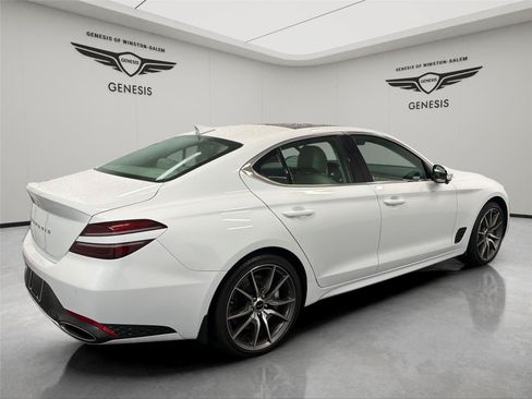 Used 2026 Genesis G70 2.5T Prestige RWD image 5