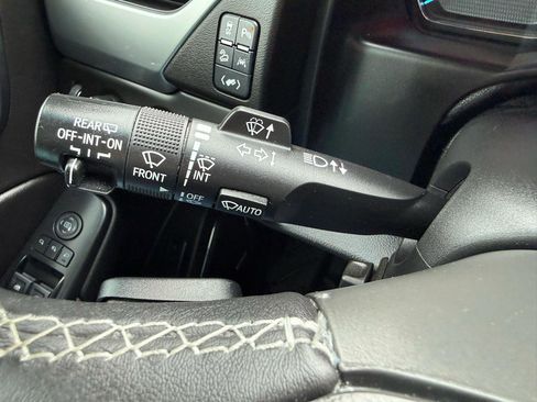 Used 2019 Chevrolet Tahoe LT image 30