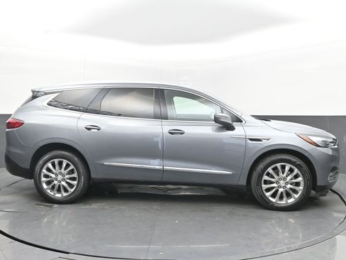 Used 2018 Buick Enclave Premium w/ Experience Buick Package image 10