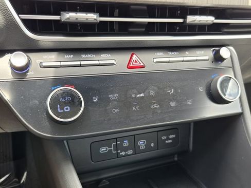 Certified 2025 Hyundai Sonata SEL FWD image 16