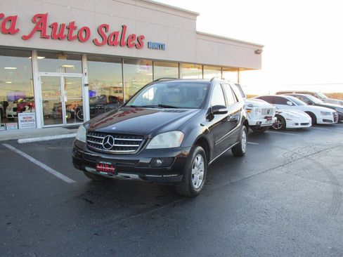 Used 2007 Mercedes-Benz ML 350 4MATIC image 3