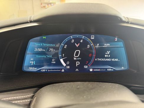 Used 2023 Chevrolet Corvette Stingray Preferred Cpe w/ Z51 Performance Package RWD image 7