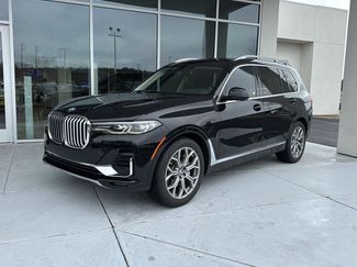Used 2022 BMW X7 xDrive40i w/ Parking Assistance Package video 1