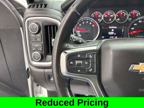 Used 2020 Chevrolet Silverado 1500 LT w/ Convenience Package image 17