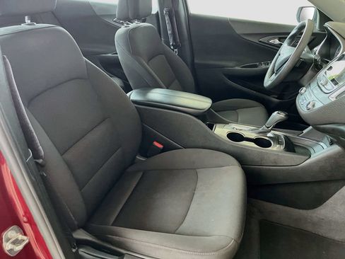 Used 2020 Chevrolet Malibu LT FWD image 30