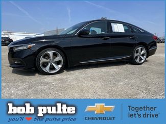 Used 2018 Honda Accord Touring video 1