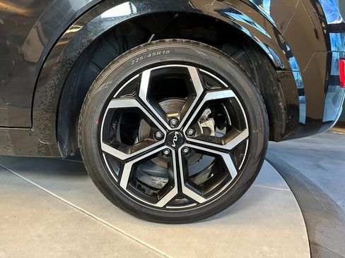 Used 2023 Kia Niro EX Touring image 25